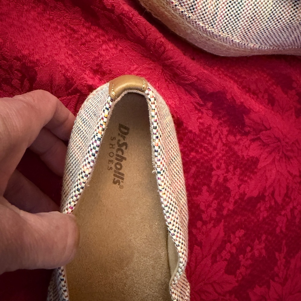 Dr. Scholl's Pastel Rainbow Woven Espadrille Slip-Ons Reposhing these cute shoes - Picture 4 of 9